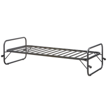 Laden Sie das Bild in den Galerie-Viewer, LUCY SINGLE TRUNDLE BED METAL BLACK 90x200CM