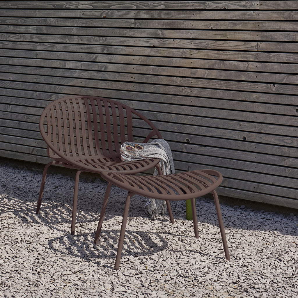 BRUCE GARDEN LOUNGE CHAIR + HOCKER PP/METAL PURPLE/BROWN