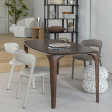 Laden Sie das Bild in den Galerie-Viewer, NOBLE DINING CHAIR LEATHERLOOK SAND