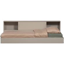 Laden Sie das Bild in den Galerie-Viewer, CARTER BED PINE DUST 90x200CM [fsc]