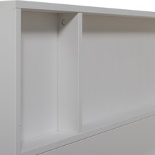 Laden Sie das Bild in den Galerie-Viewer, CARTER CORNER BED PINE WHITE [fsc]
