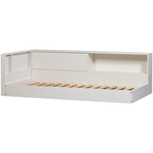 Laden Sie das Bild in den Galerie-Viewer, CARTER CORNER BED PINE WHITE [fsc]