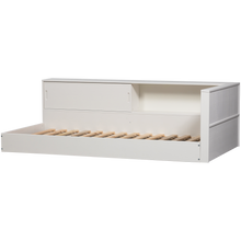 Laden Sie das Bild in den Galerie-Viewer, CARTER CORNER BED PINE WHITE [fsc]
