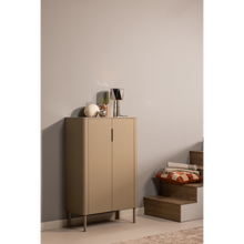 Laden Sie das Bild in den Galerie-Viewer, GUNNAR 2-DOORS CABINET PINE MUD [fsc]