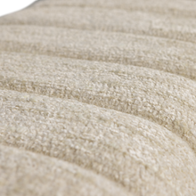 Laden Sie das Bild in den Galerie-Viewer, FREX UPHOLSTERED BENCH BOUCLE NATURAL [fsc]