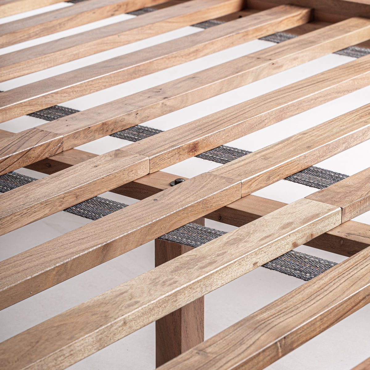 Acacia Bed