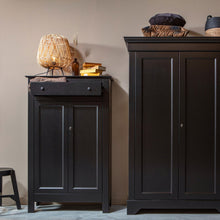 Carica l'immagine nel visualizzatore di Gallery, ISABEL CABINET PINE MATT BLACK [fsc]