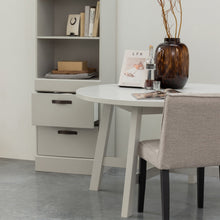 Laden Sie das Bild in den Galerie-Viewer, BOLD BOOKCASE PINE SNOW WHITE [fsc]