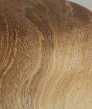 Laden Sie das Bild in den Galerie-Viewer, Brown Ceramic Side Table