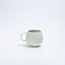 Cargar imagen en el visor de la galería, New Party Medium Ball Mug Green 250ml