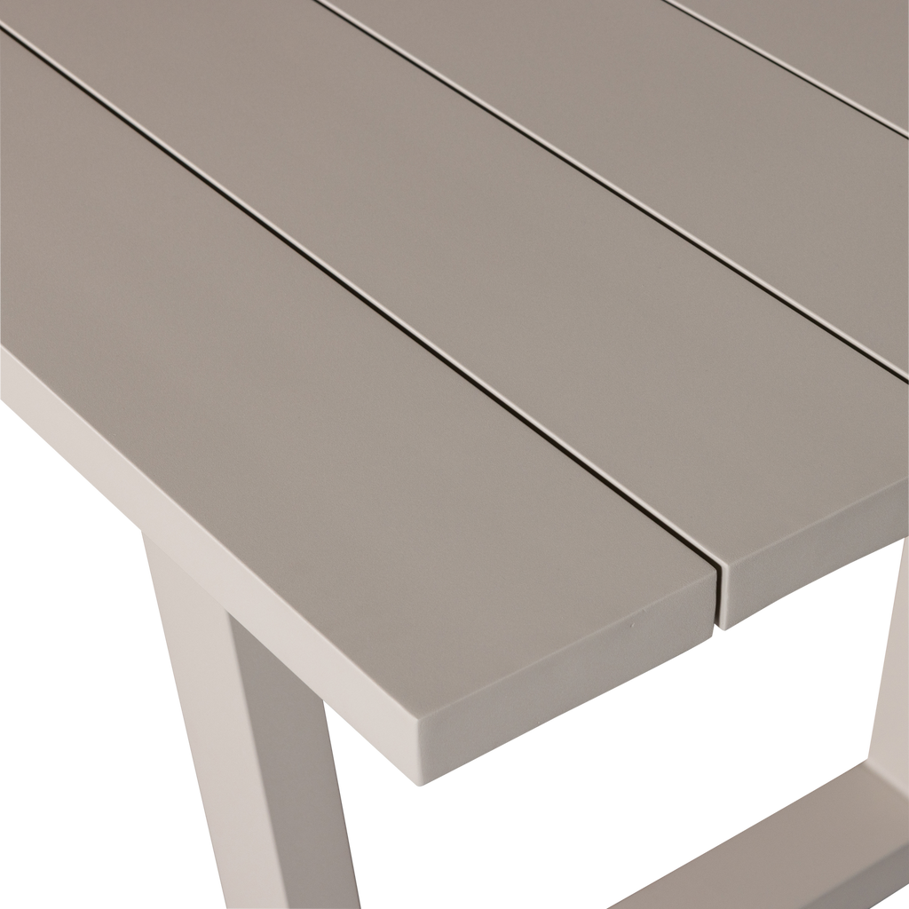 BEAR GARDEN TABLE ALUMINIUM SAND