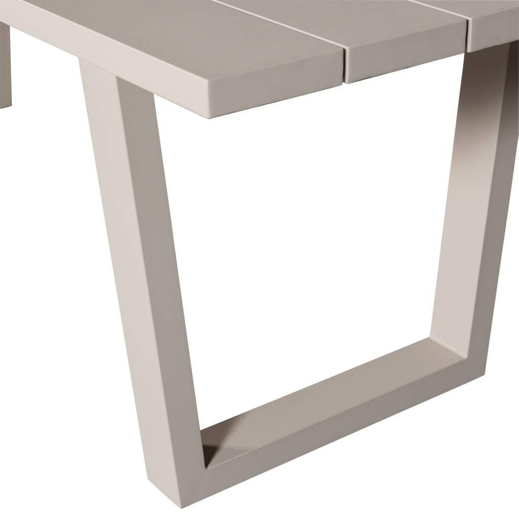 BEAR GARDEN TABLE ALUMINIUM SAND