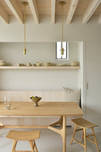 Laden Sie das Bild in den Galerie-Viewer, Nexus dining table