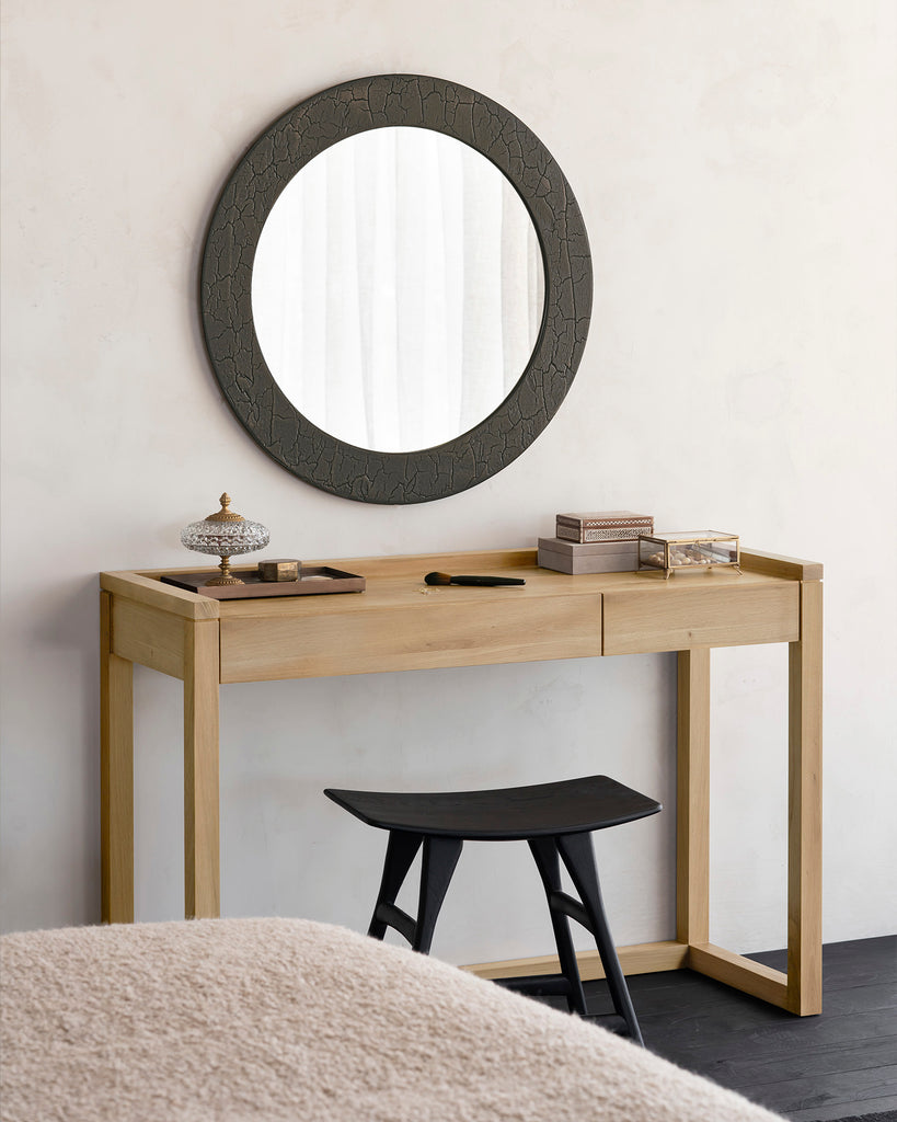 Frame desk