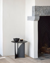 Load image into Gallery viewer, Geometric side table Black