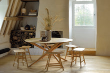 Laden Sie das Bild in den Galerie-Viewer, Mikado dining table