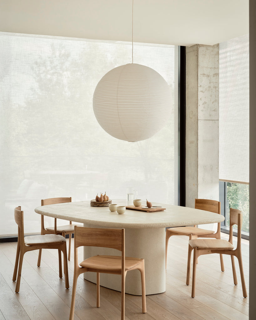 Elements dining table Pebble