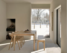Carica l'immagine nel visualizzatore di Gallery, Oak Bok bench
