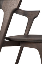 Laden Sie das Bild in den Galerie-Viewer, Bok dining chair Oak Brown