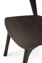 Laden Sie das Bild in den Galerie-Viewer, Bok dining chair Oak Brown