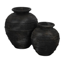 Carica l&#39;immagine nel visualizzatore di Gallery, GRAY FIBER CEMENT VASE DECORATION 45 X 45 X 51 CM