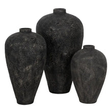 Carica l&#39;immagine nel visualizzatore di Gallery, GRAY TERRACOTTA VASE DECORATION 38 X 38 X 60 CM