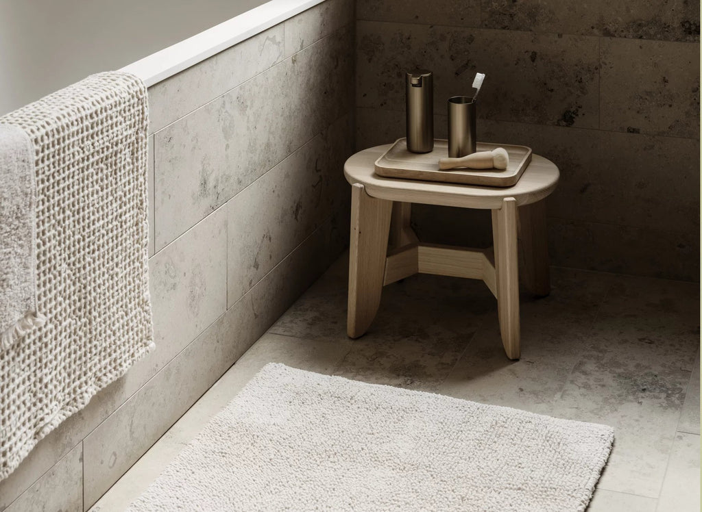 Tray -OKU- colour Oak - size M