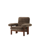 Carica l'immagine nel visualizzatore di Gallery, BRASILIA LOUNGE CHAIR, SHEEPSKIN |Made-to-order