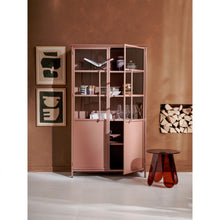 Laden Sie das Bild in den Galerie-Viewer, EXHIBIT DISPLAY CASE METAL TAN