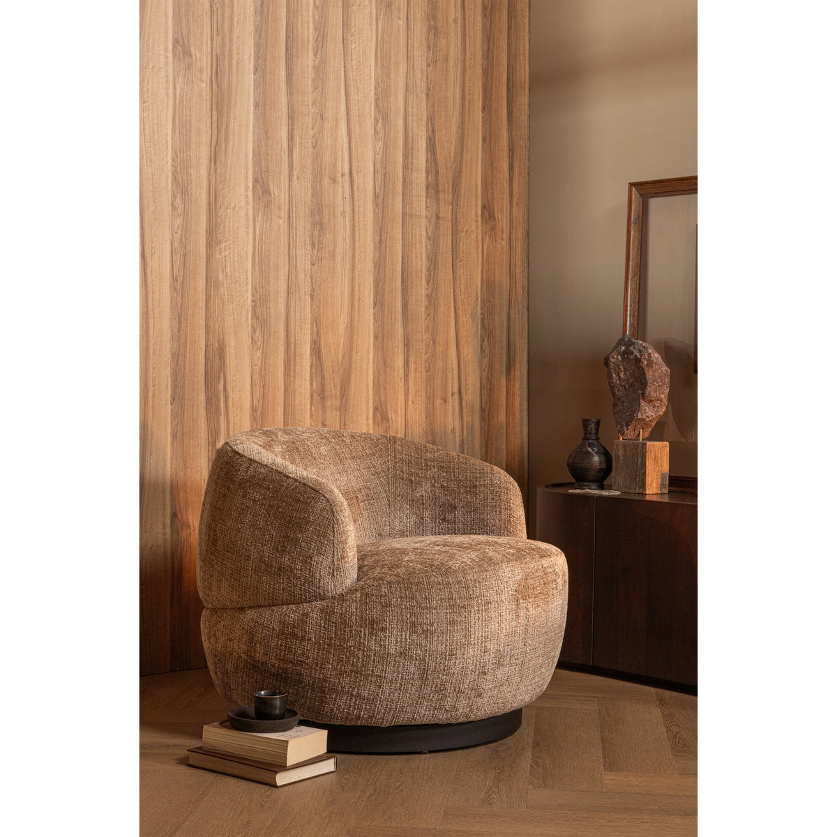 WOOLLY SWIVEL ARMCHAIR CHENILLE SAND