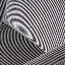 Laden Sie das Bild in den Galerie-Viewer, RODEO SOFA 3-SEATER STRIPE BLACK/GREY