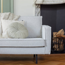 Laden Sie das Bild in den Galerie-Viewer, RODEO 2,5-SEATER SOFA BOUCLE NATURAL