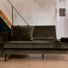Laden Sie das Bild in den Galerie-Viewer, RODEO DAYBED LEFT VELVET DARK GREEN