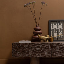 Laden Sie das Bild in den Galerie-Viewer, CRUMBLE CARVED TV UNIT MANGO WOOD DARK BROWN
