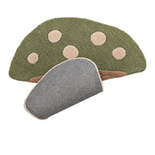 Laden Sie das Bild in den Galerie-Viewer, Mushroom Rug, Green, Wool