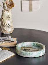 Cargar imagen en el visor de la galería, Ivette Tray, Nature, Marble (Copy)