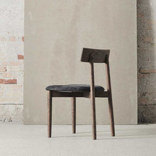 Cargar imagen en el visor de la galería, Dining chair Tetra Dark oil/Granite