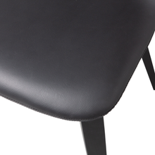 Laden Sie das Bild in den Galerie-Viewer, Classic dining chair black