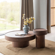 Laden Sie das Bild in den Galerie-Viewer, DARA SIDE TABLE MANGO WOOD BROWN