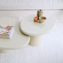 Charger l'image dans la galerie, Coffee table Juno W64 cm x D55 cm x H40 cm - Shining Pale khaki Stoneskin - Round edge
