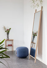 Charger l&#39;image dans la galerie, Lean Floor Mirror Natural