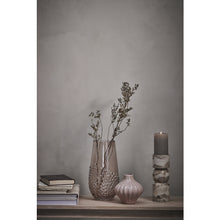 Laden Sie das Bild in den Galerie-Viewer, Ellia candlestick 9X9X23 cm. Linen