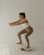 Cargar imagen en el visor de la galería, ALAVA balance board | birch