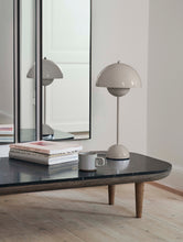 Load image into Gallery viewer, Flowerpot VP3 Verner Panton 1968