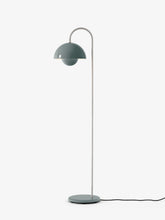 Carica l'immagine nel visualizzatore di Gallery, Flowerpot VP12 Verner Panton 1969