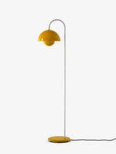Carica l'immagine nel visualizzatore di Gallery, Flowerpot VP12 Verner Panton 1969