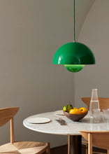 Load image into Gallery viewer, Flowerpot VP7 Verner Panton 1968