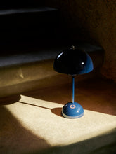 Charger l'image dans la galerie, Flowerpot VP9 Verner Panton 1968