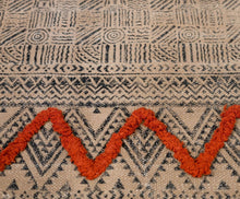 Laden Sie das Bild in den Galerie-Viewer, HUAYA COTTON RUG 120X180 CM