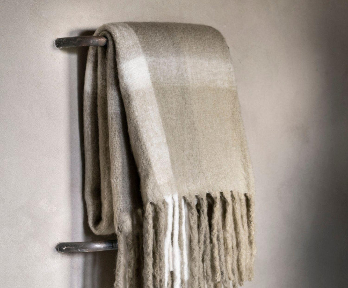 BEIGE TARTAN WOOL BLANKET 125X150CM